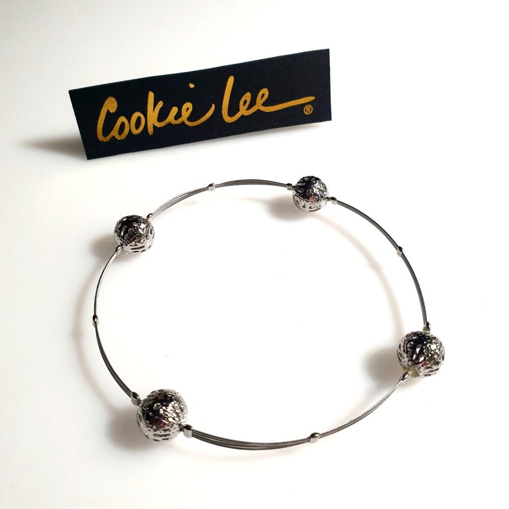 Cookie Lee Silver Wire Bracelet Textured Bead Elegant Layers Jewelry Gift Women